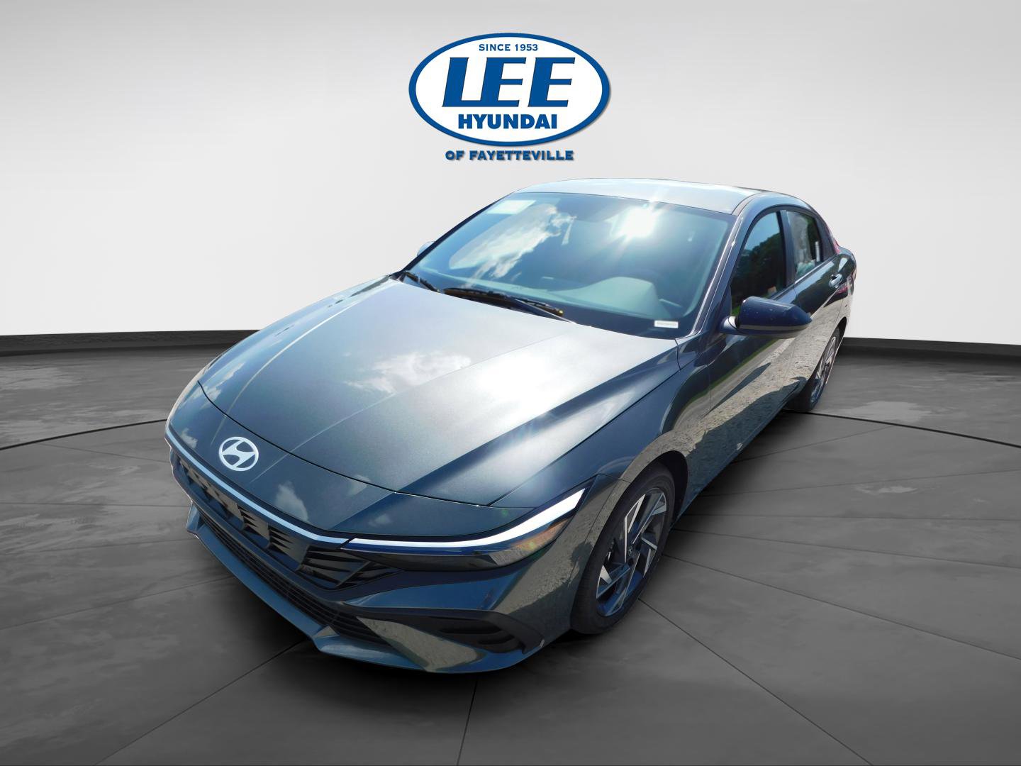 New 2025 Hyundai Elantra SEL image 5