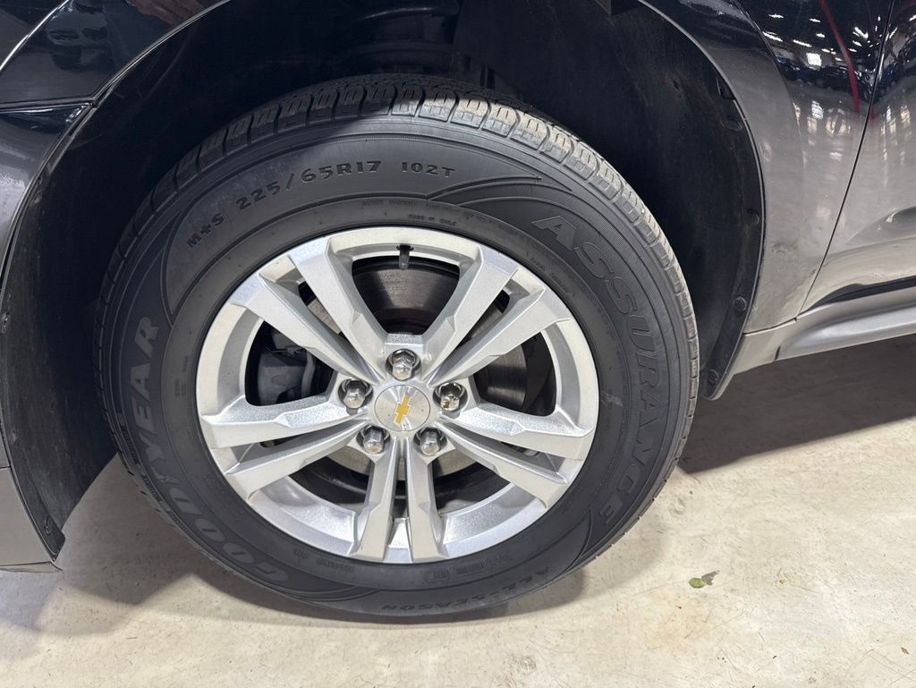 Used 2013 Chevrolet Equinox LS FWD image 2