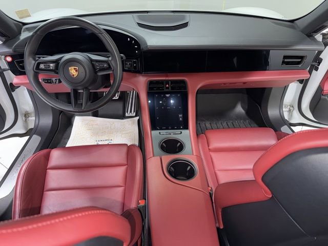 Used 2022 Porsche Taycan 4S image 18