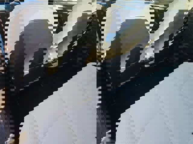 Used 2023 Tesla Model 3 Standard Range image 18