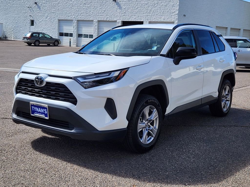Used 2025 Toyota RAV4 LE image 6