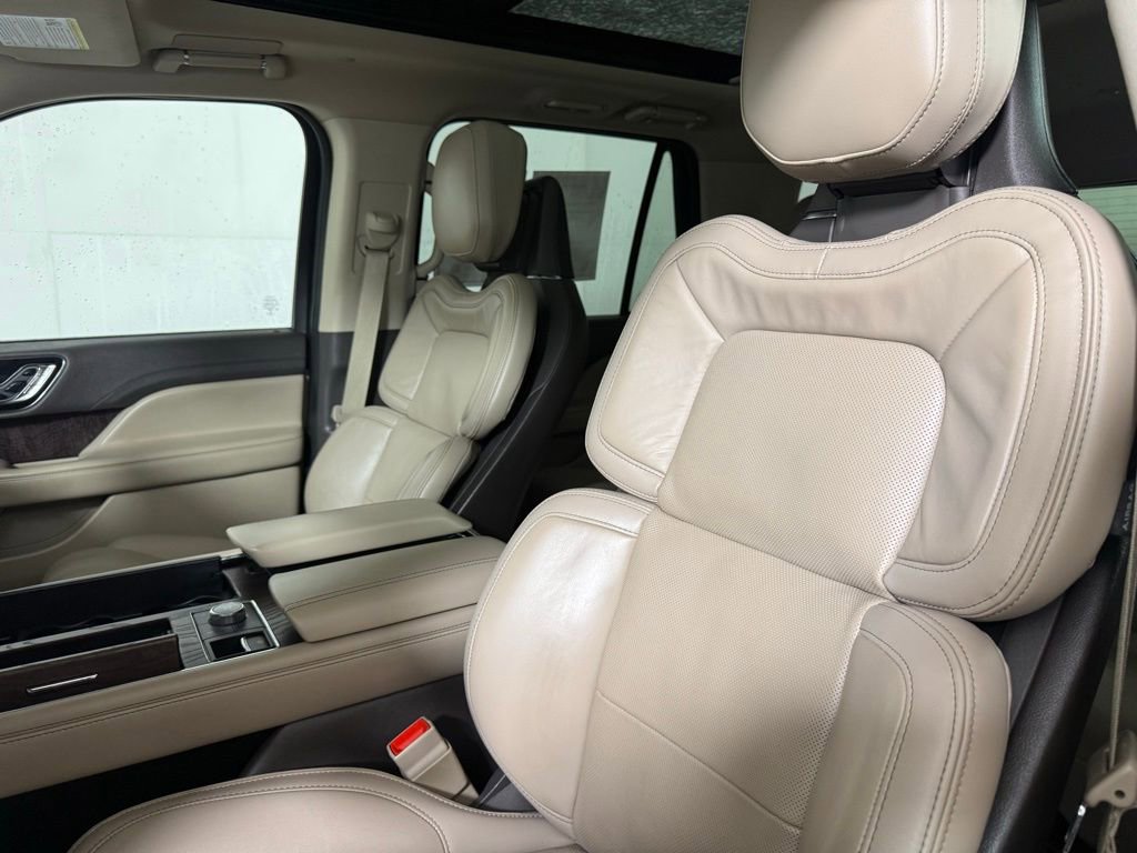 Certified 2023 Lincoln Navigator Reserve image 22