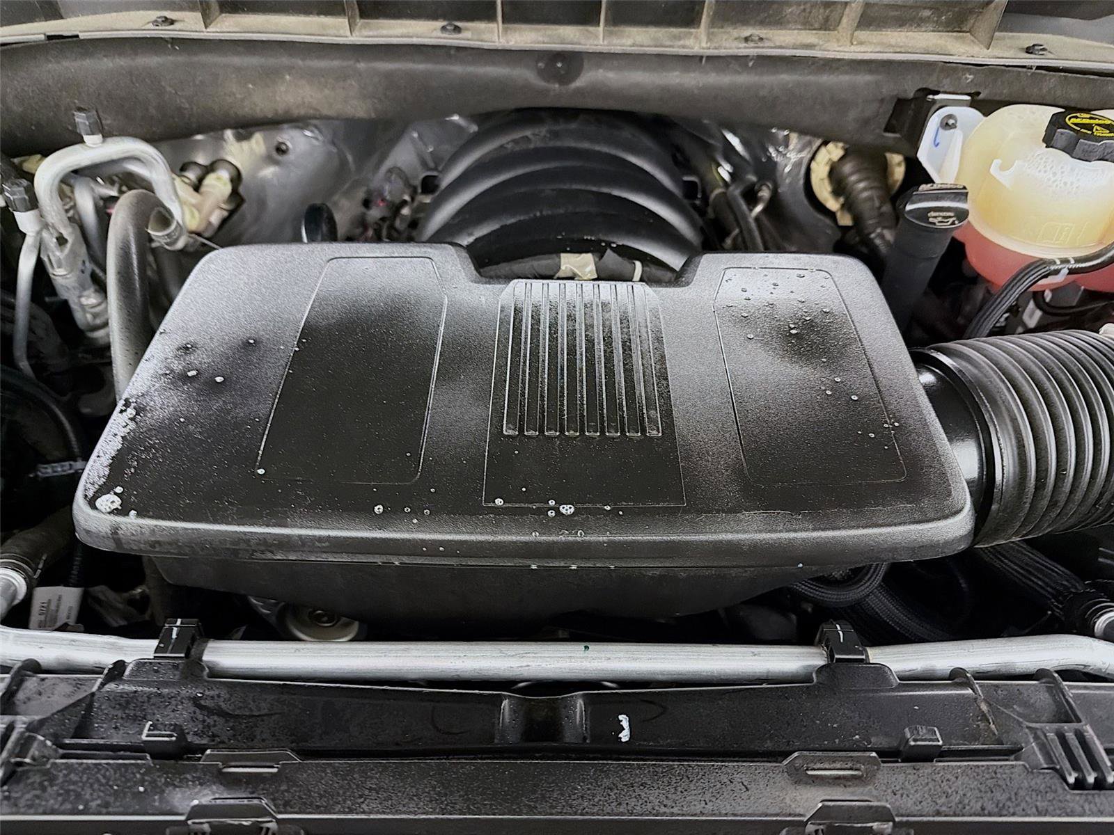 Used 2025 GMC Yukon Denali AWD/4WD image 31