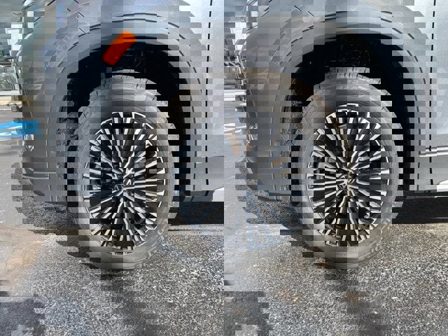 New 2025 Volkswagen Tiguan S image 18