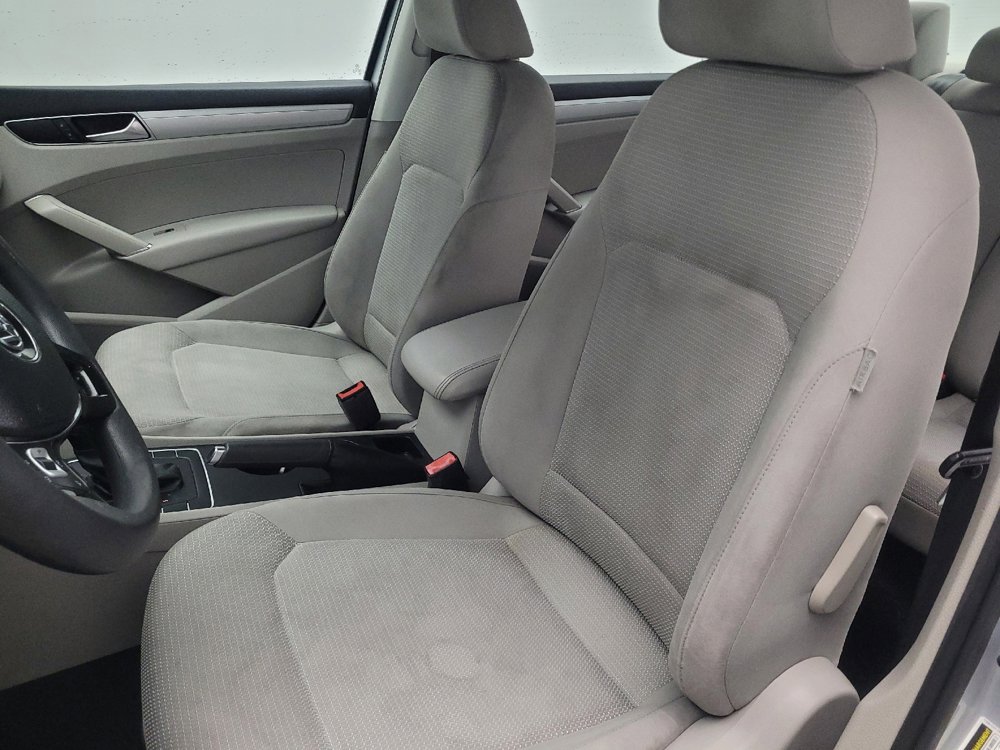 Used 2016 Volkswagen Passat 1.8T S image 17