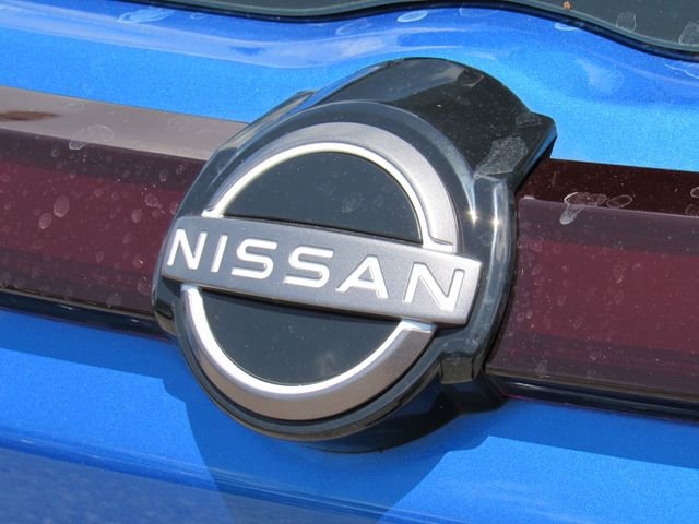 Used 2024 Nissan Kicks SR FWD image 14