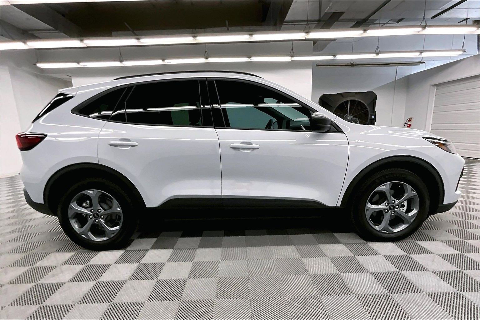 Used 2025 Ford Escape ST-Line w/ Equipment Group 301A FWD image 15