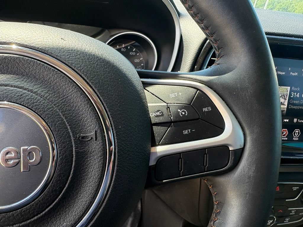 Used 2019 Jeep Compass Limited AWD/4WD image 14