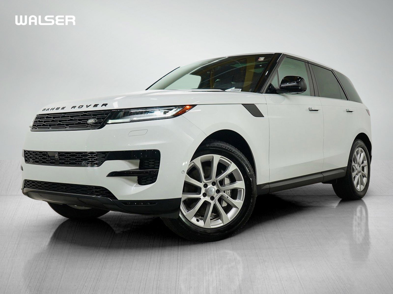 Used 2025 Land Rover Range Rover Sport SE