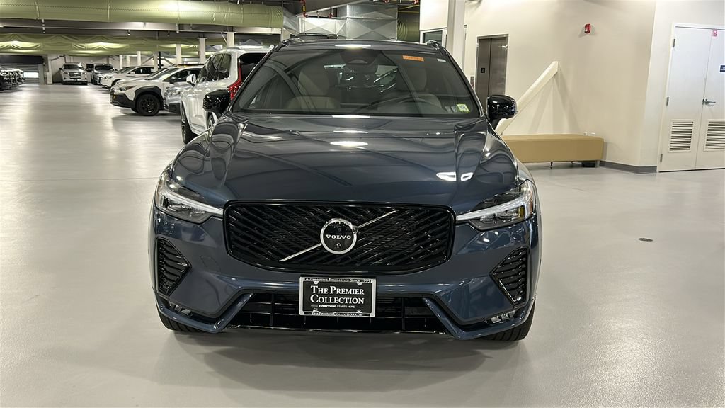 Certified 2026 Volvo XC60 B5 Plus AWD/4WD image 2