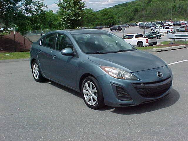 Used 2011 MAZDA MAZDA3 i Touring FWD image 24