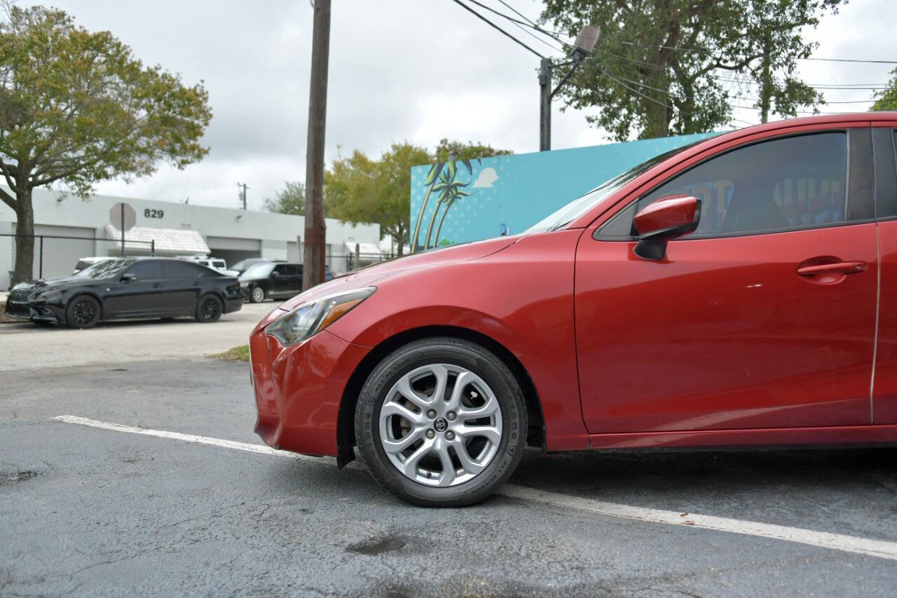 Used 2017 Toyota Yaris iA FWD image 7
