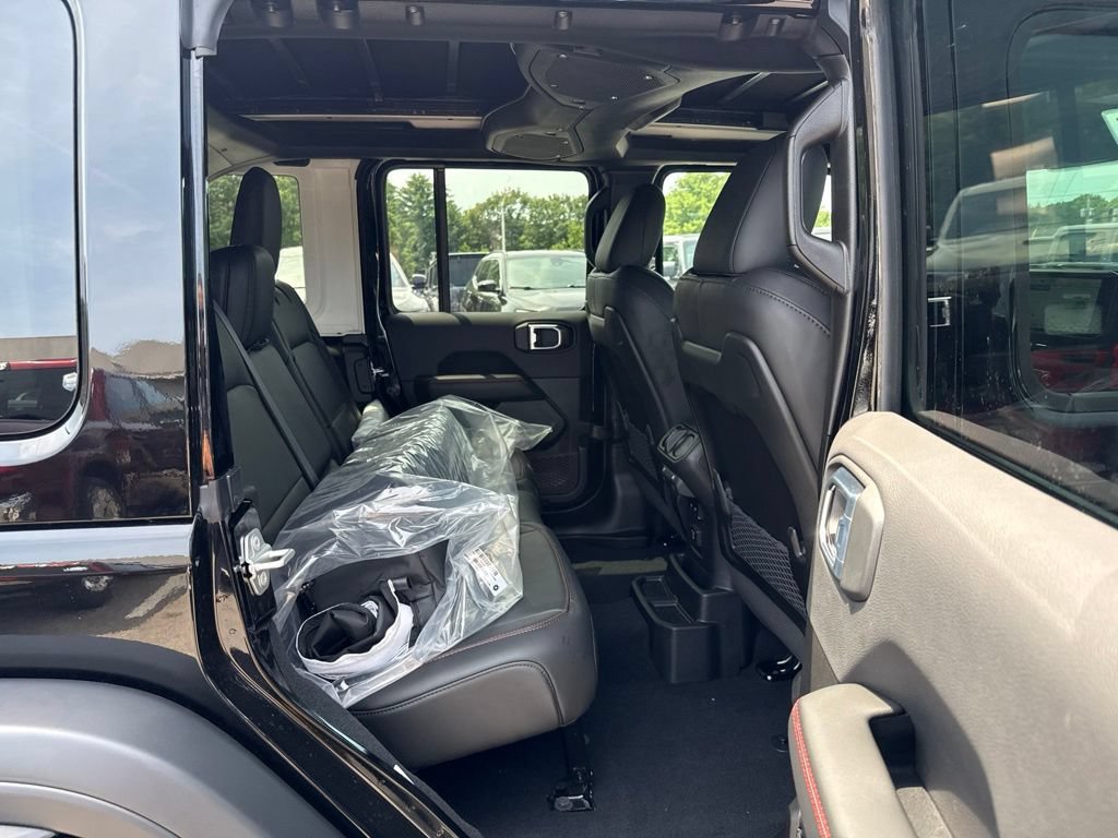 New 2026 Jeep Wrangler Unlimited Rubicon 392 w/ Quick Order Package 27X Moab AWD/4WD image 23
