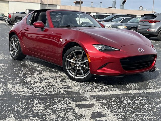 Used 2018 MAZDA MX-5 Miata RF Grand Touring image 2