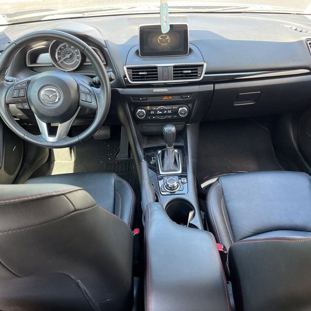 Used 2015 MAZDA MAZDA3 i Grand Touring image 6