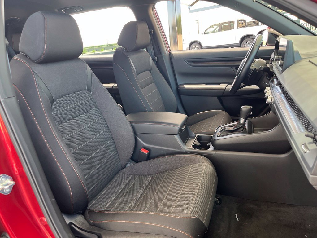 Used 2025 Honda CR-V Sport image 29