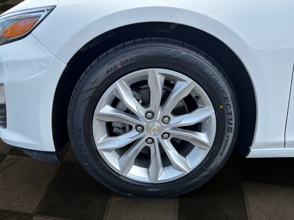 Used 2022 Chevrolet Malibu LT image 9