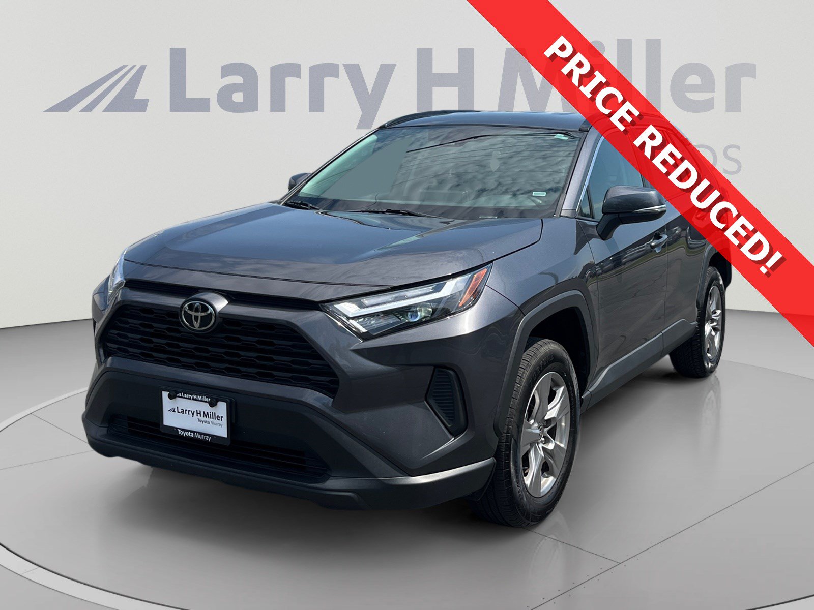 Used 2024 Toyota RAV4 XLE AWD/4WD image 1