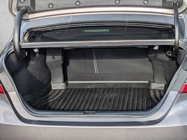 Used 2018 Toyota Camry XSE FWD image 8