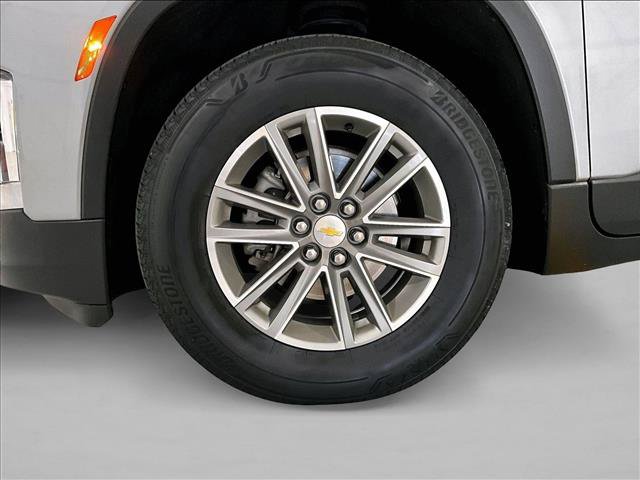 Used 2023 Chevrolet Traverse LT FWD image 10