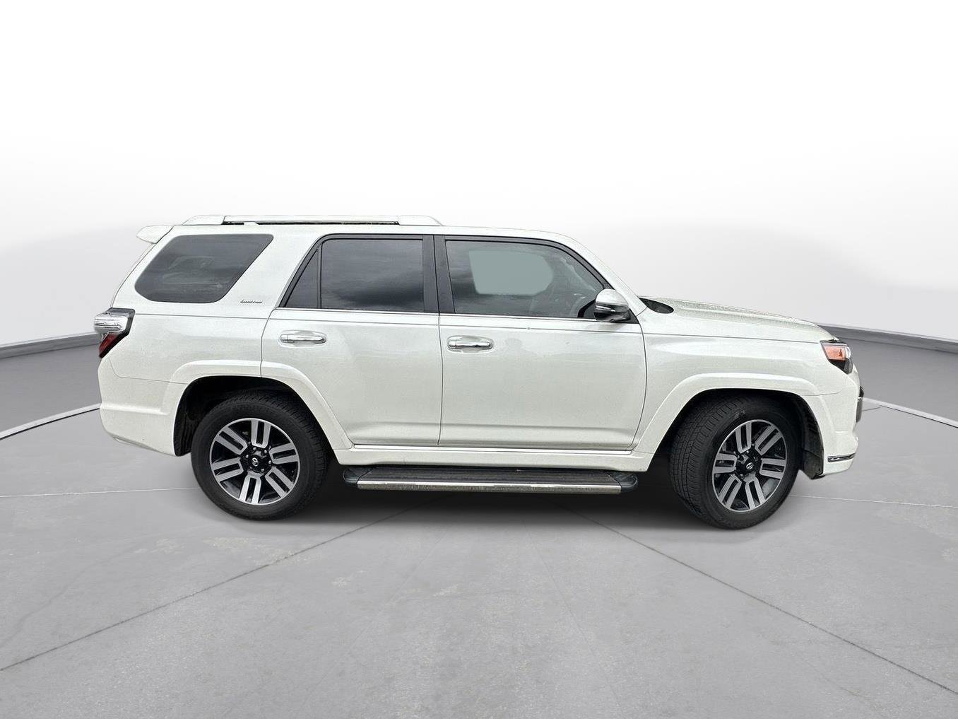 Certified 2022 Toyota 4Runner Limited RWD image 5