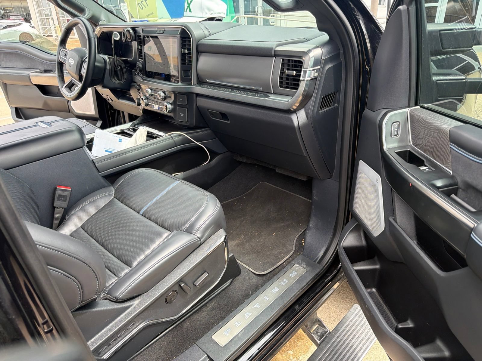 Used 2025 Ford F250 Platinum AWD/4WD image 14