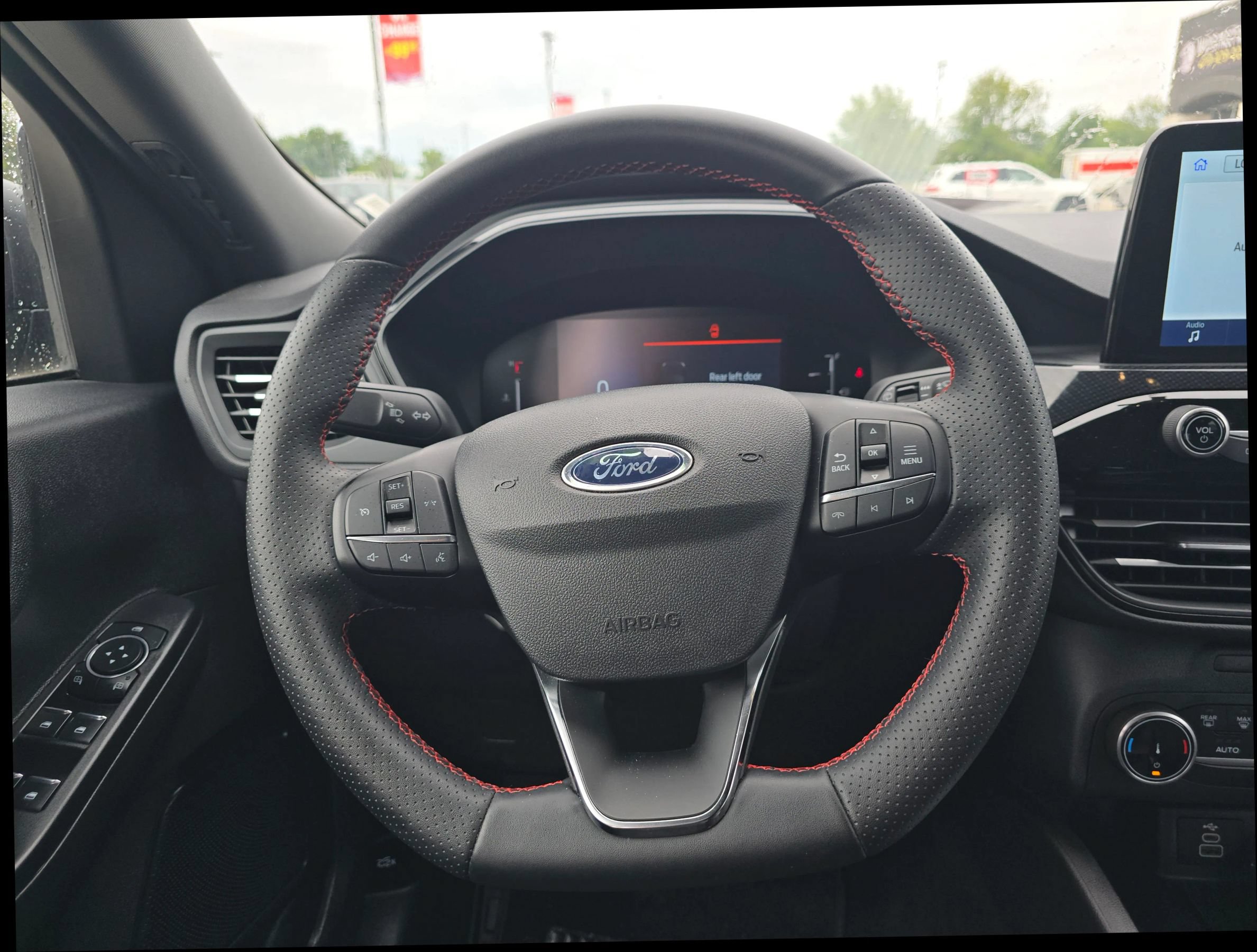 Used 2025 Ford Escape ST-Line AWD/4WD image 15