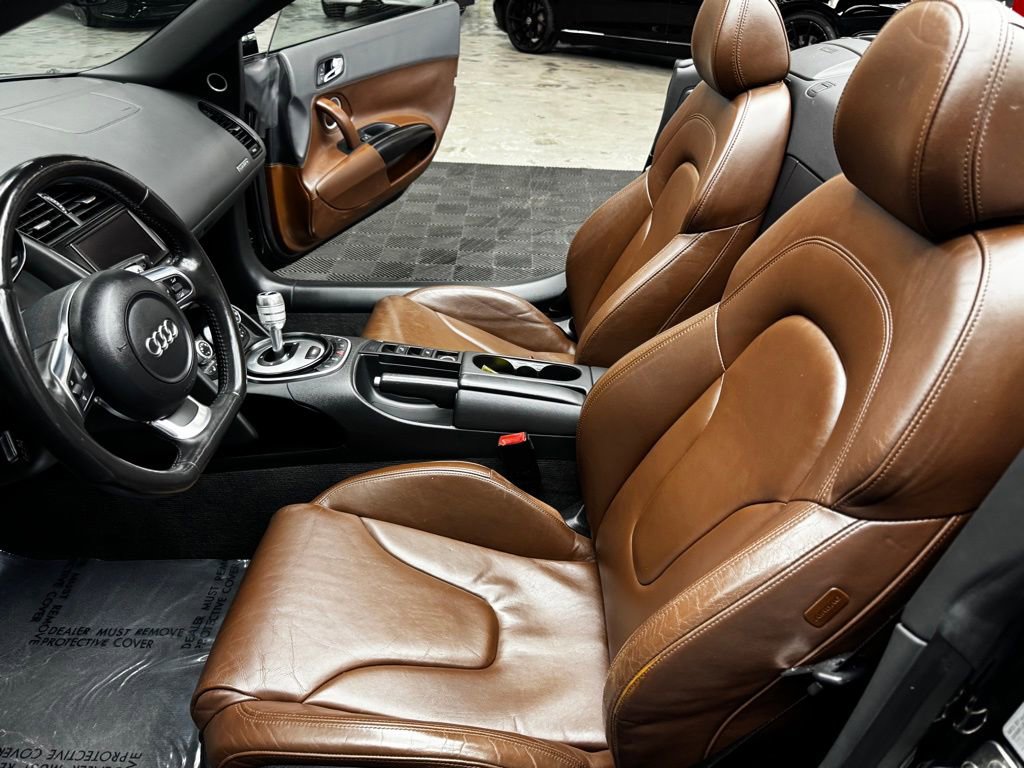 Used 2011 Audi R8 V10 image 34