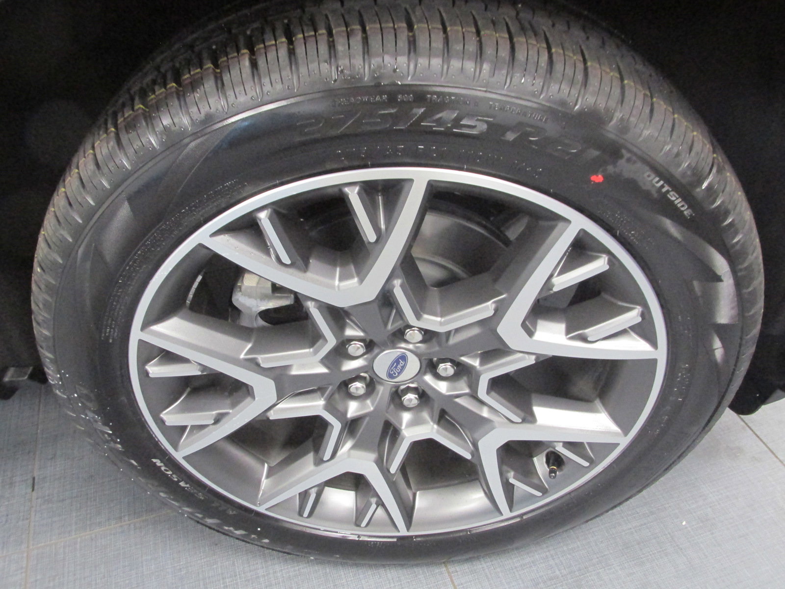 New 2025 Ford Explorer Platinum w/ Ultimate Package image 12