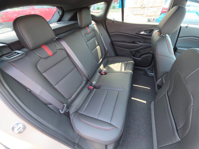 New 2026 Chevrolet Trax RS w/ Sunroof Package FWD image 14