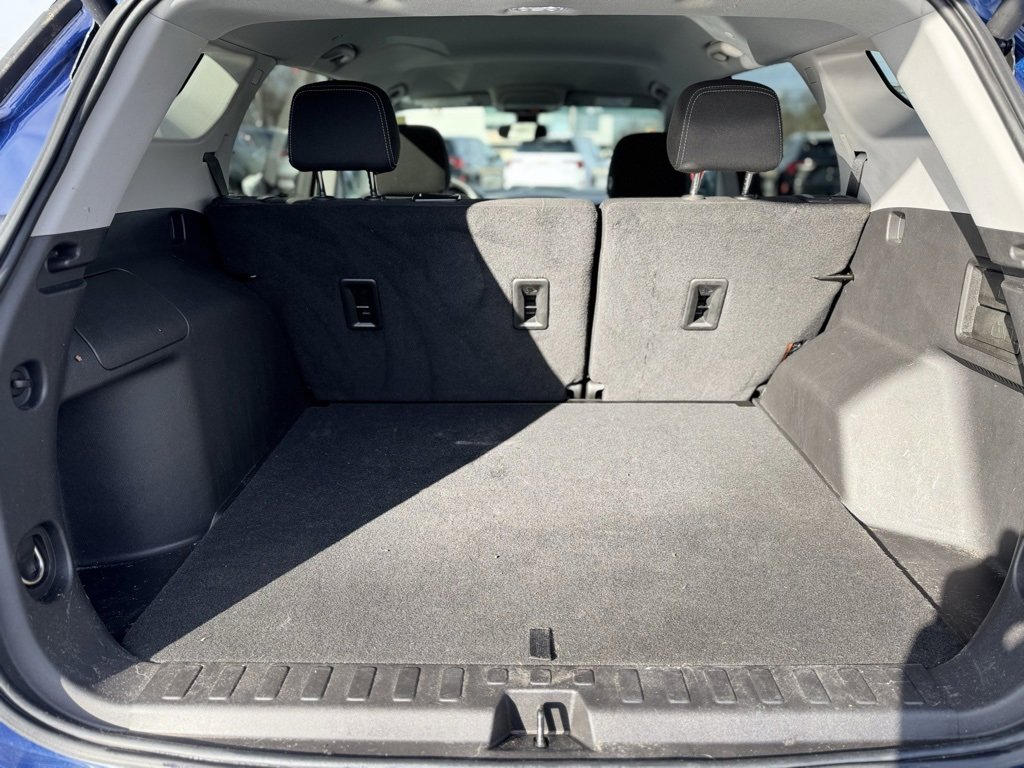 Used 2022 GMC Terrain SLE w/ Driver Convenience Package image 5