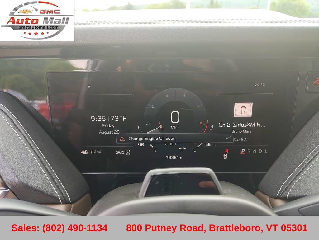 Used 2025 GMC Yukon XL Denali Ultimate AWD/4WD image 17