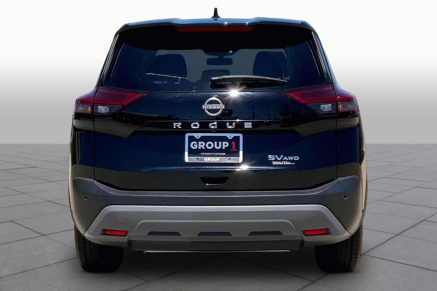 Used 2023 Nissan Rogue SV AWD/4WD image 4