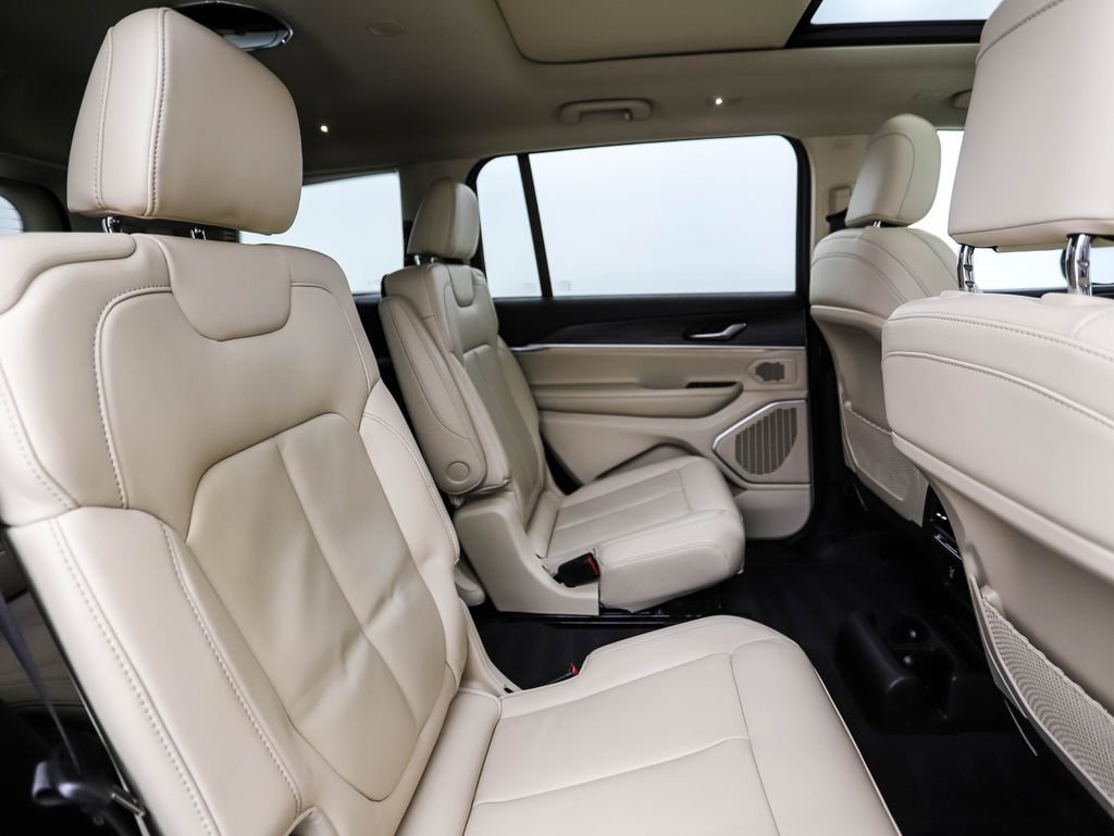 Used 2021 Jeep Grand Cherokee L Limited w/ Trailer Tow Group (B) image 28