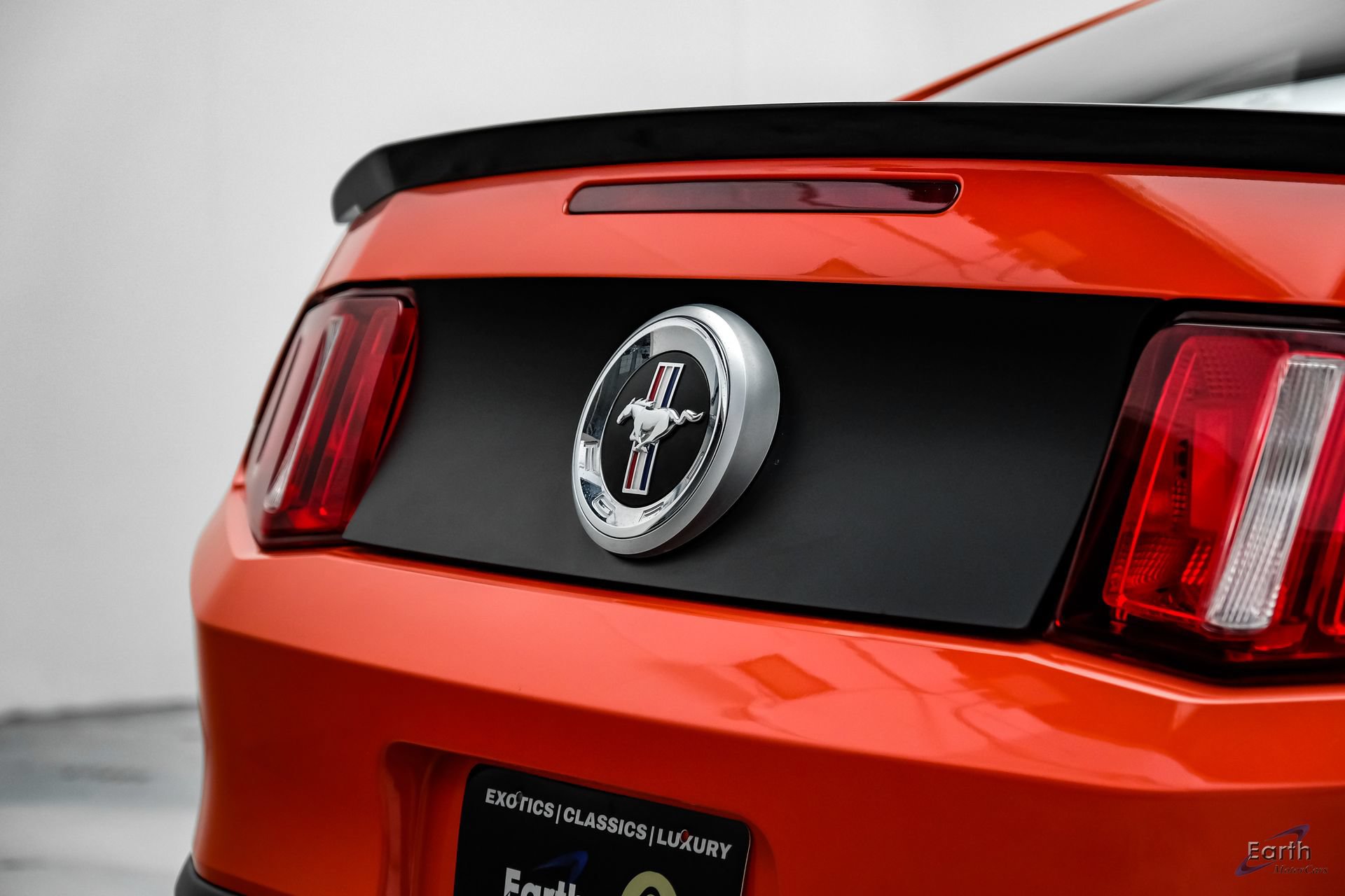 Used 2012 Ford Mustang Boss 302 w/ Boss 302 Accessory Pkg RWD image 15