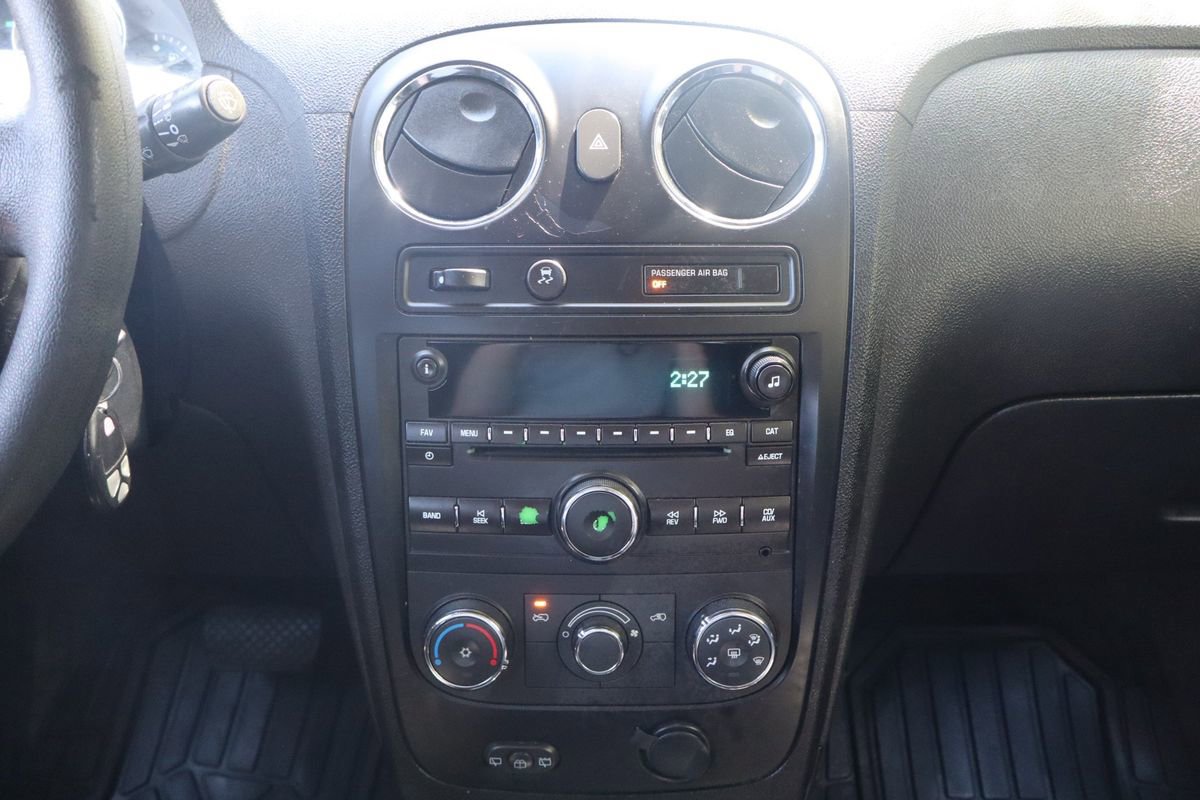 Used 2011 Chevrolet HHR LS image 32