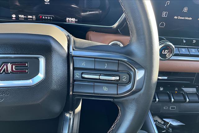 Used 2023 GMC Canyon AT4 image 16