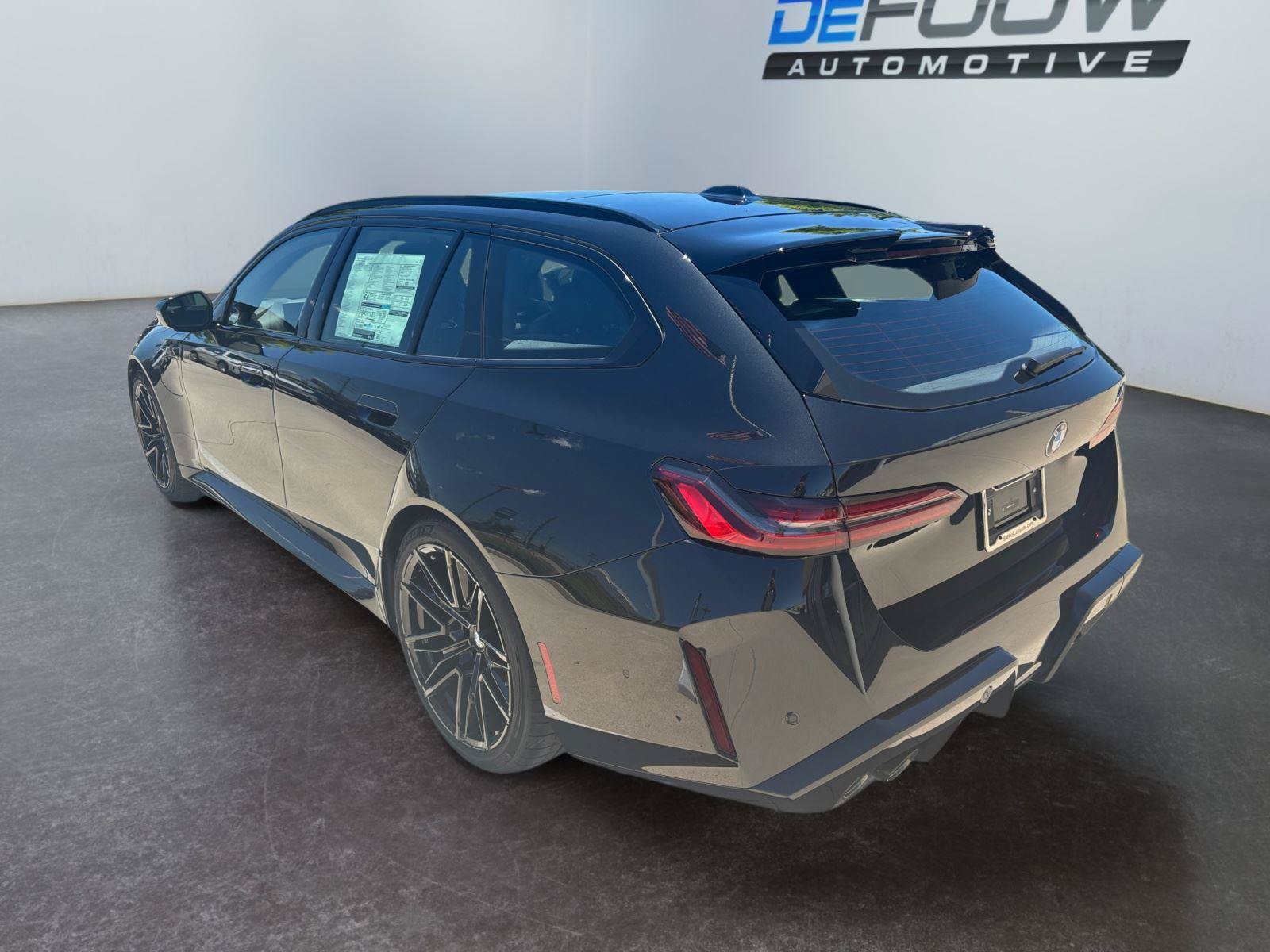 New 2027 BMW M5 Touring AWD/4WD image 17