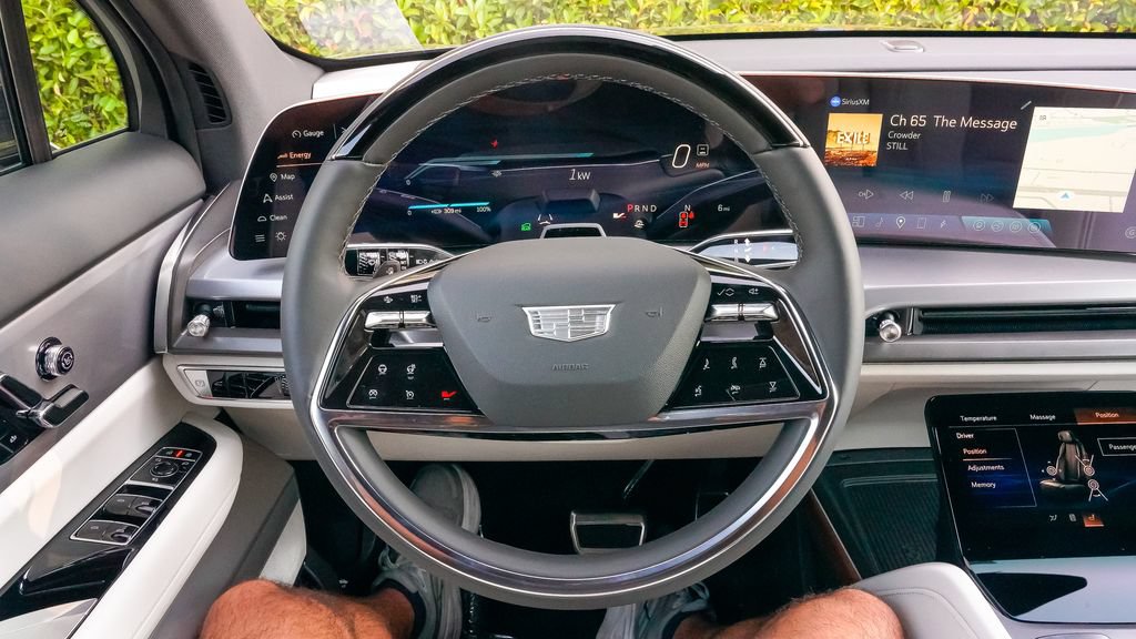 New 2027 Cadillac Vistiq Sport AWD/4WD image 21