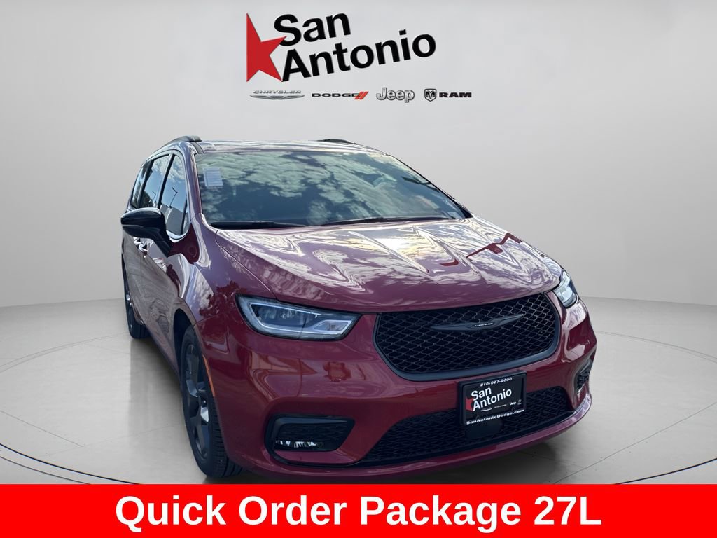 New 2026 Chrysler Pacifica Select FWD image 2