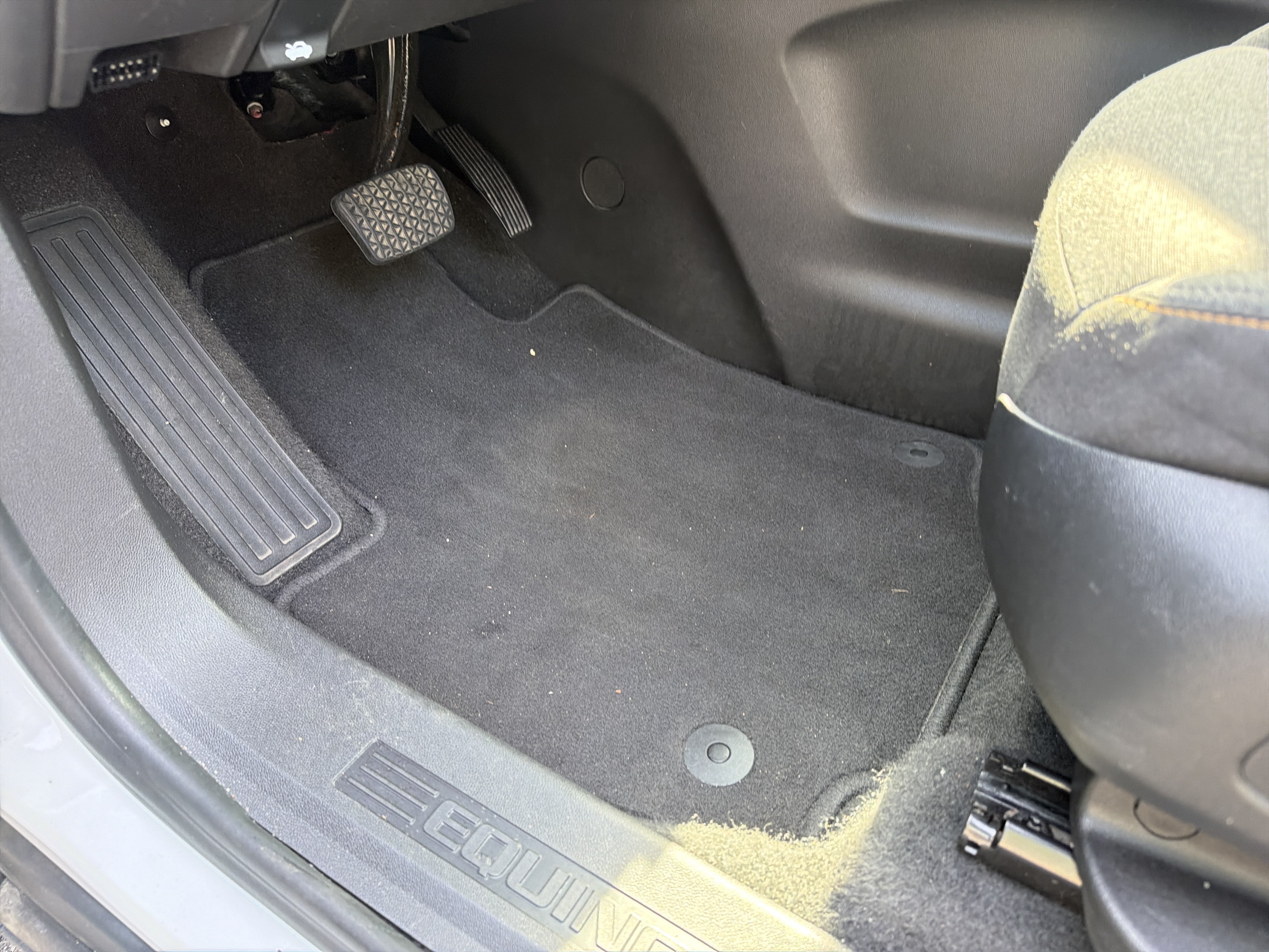 Used 2024 Chevrolet Equinox LT AWD/4WD image 17