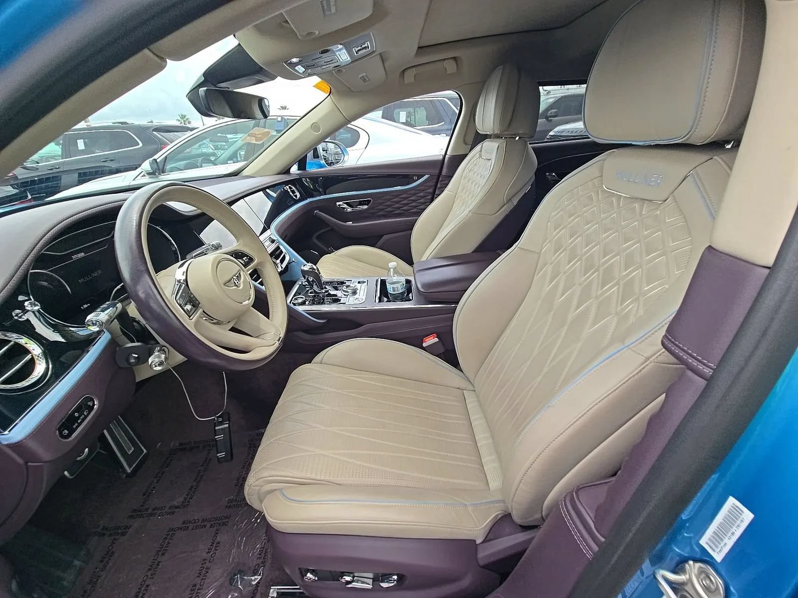 Used 2022 Bentley Flying Spur V8 AWD/4WD image 2