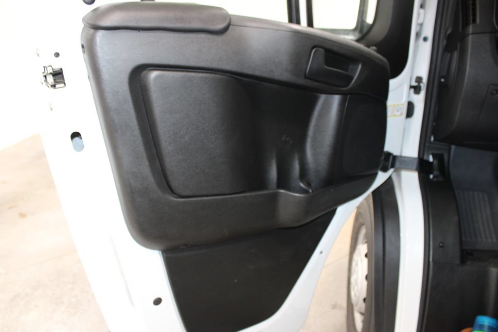 Used 2025 RAM ProMaster 2500 w/ Convenience Group FWD image 26