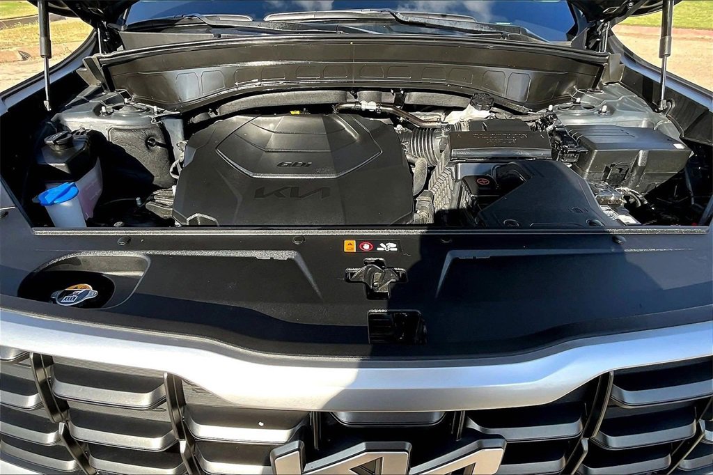Certified 2025 Kia Telluride SX Prestige image 9