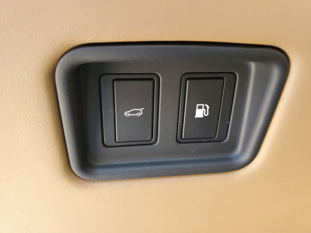 Certified 2025 Land Rover Range Rover Autobiography AWD/4WD image 16
