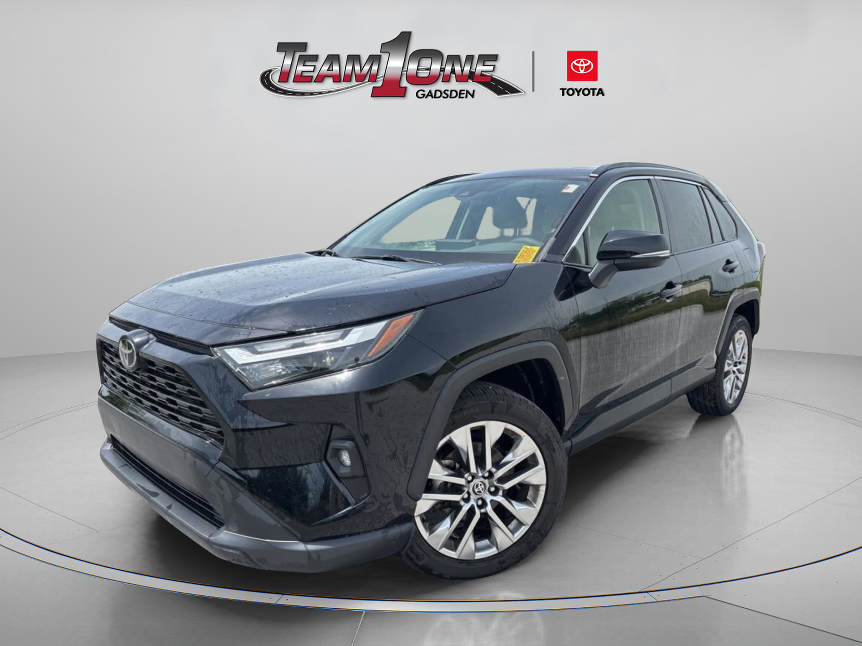Used 2023 Toyota RAV4 XLE Premium FWD image 6