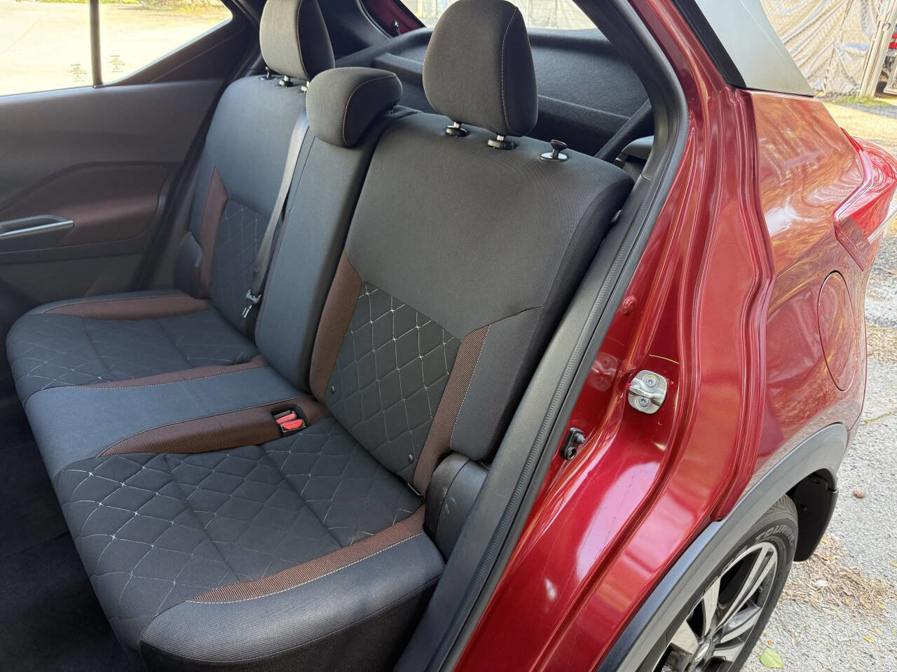 Used 2019 Nissan Kicks SR w/ Exterior Package image 33