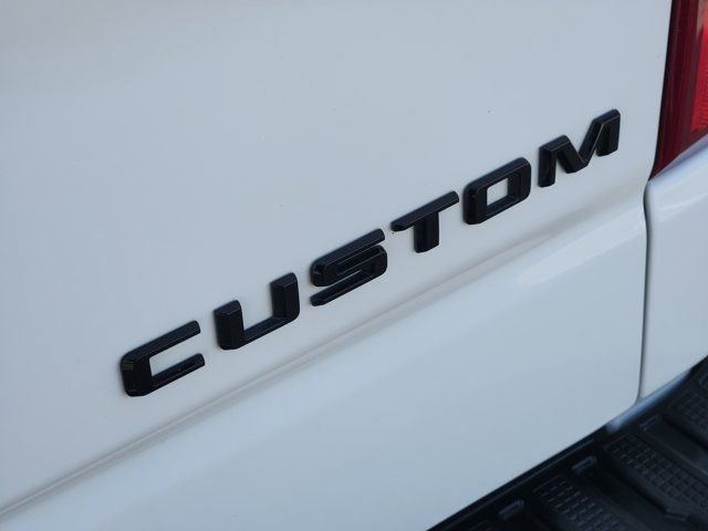Used 2023 Chevrolet Silverado 1500 Custom w/ LPO, Dark Essentials Package image 10