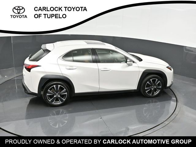 Used 2022 Lexus UX 200 w/ Accessory Package (Z1) FWD image 47