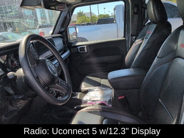 Used 2025 Jeep Gladiator Rubicon AWD/4WD image 11
